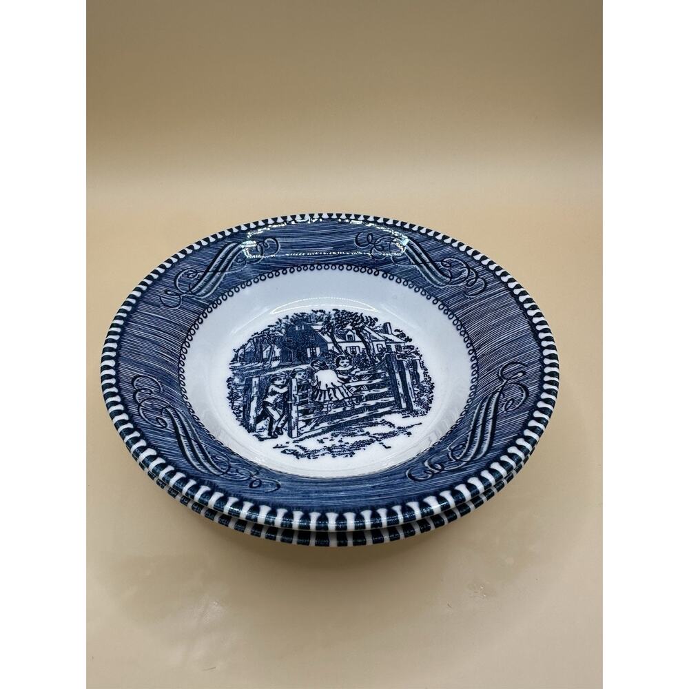 Set Of 2 Royal Currier and Ives Blue Rimmed Fruit Bowl Old Farm Gate USA - Picture 3 of 5